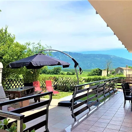 In 8830 Apartman