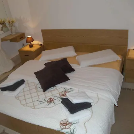 Apartment In 8830 Krsan