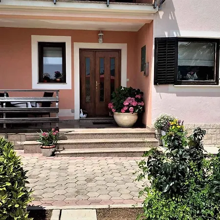 Apartment In 8830 Krsan